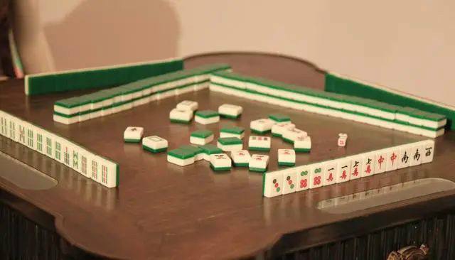 如何提高打麻将技巧？