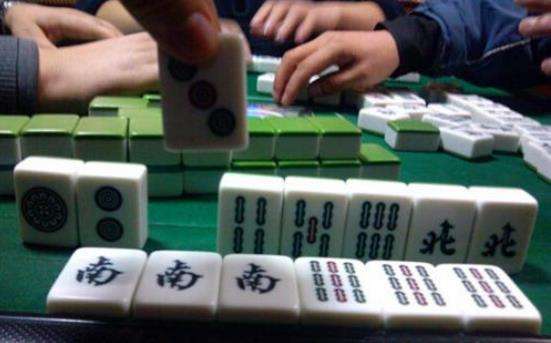 成都麻将实战技巧分享