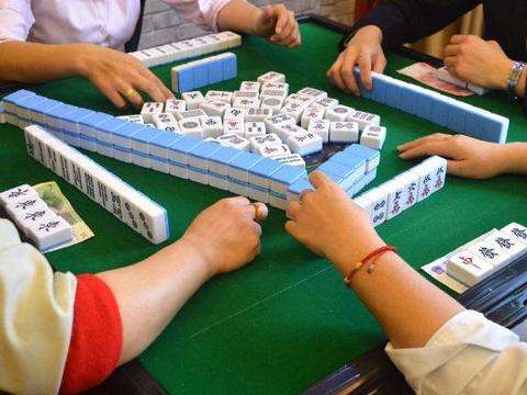 打麻将中局该怎么打？