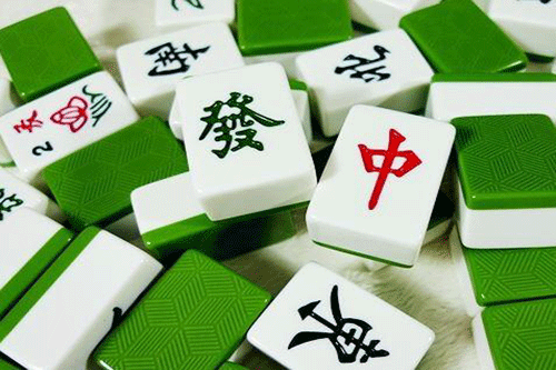 做梦梦到打麻将是什么意思？