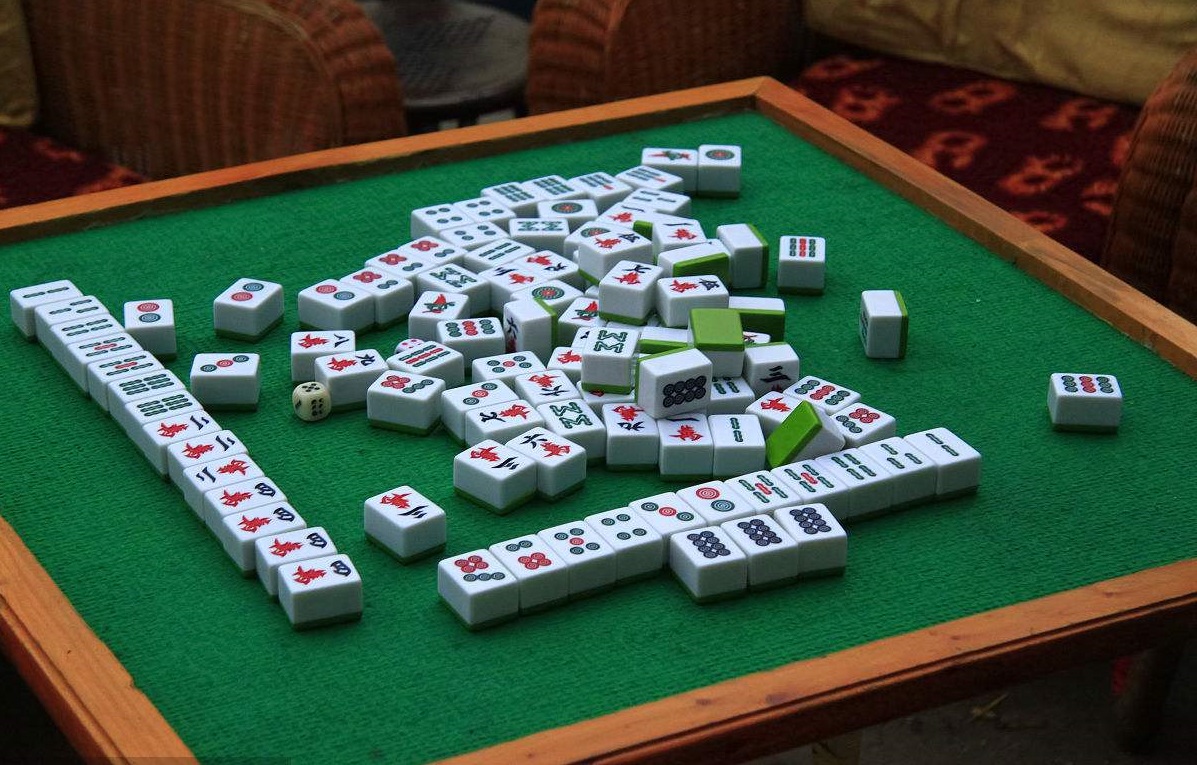 怎么打麻将才能好更容易胡牌？