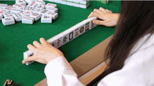 真人麻将游戏技巧之怎么打闲张