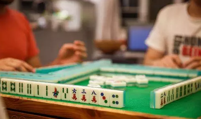 为什么打龙港真人麻将难自摸