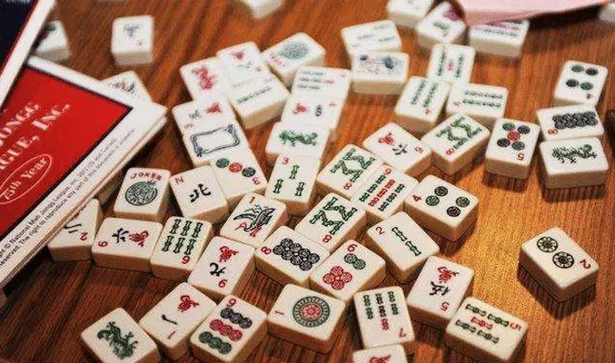 龙港真人麻将攻牌策略