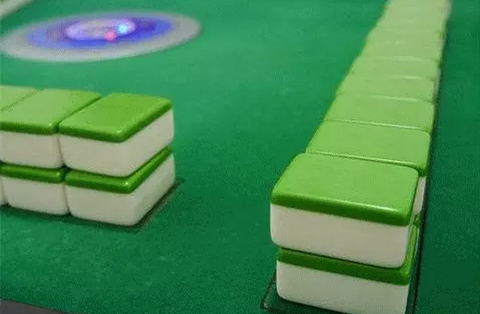 温州真人麻将技巧之遮人耳目扰乱对方