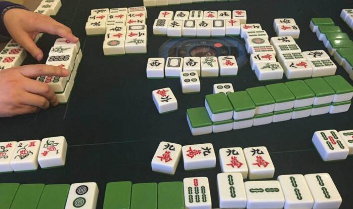 真人麻将技巧之吃牌技巧