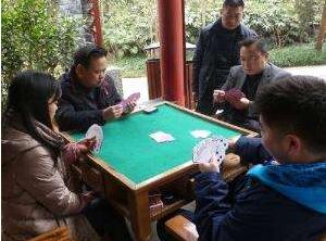 如何打好真人双扣的技巧秘籍